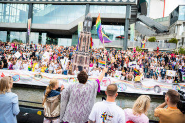 Regenboogcanon op de Utrecht Pride 2022 foto Ralf Mens bij COC Midden-Nederland